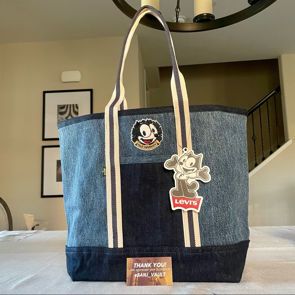 LEVI'S® X FELIX THE CAT™ CAMPUS CARRYALL TOTE - Picture 3 of 10